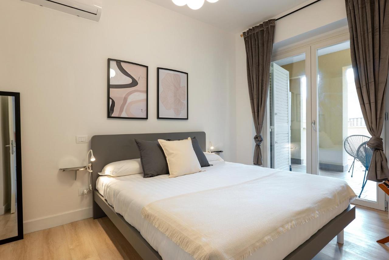 Urban Oasis with Patio Labicana Apartment near Termini - 2