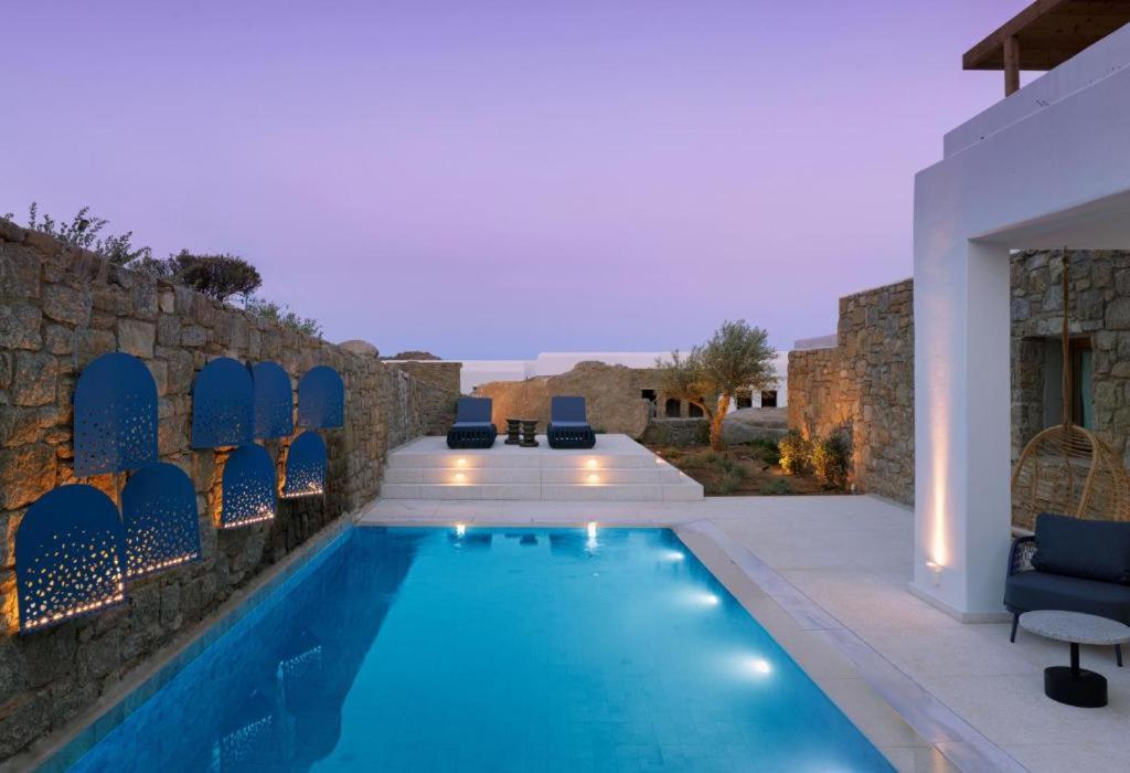 LYO II Boutique Suites - 4