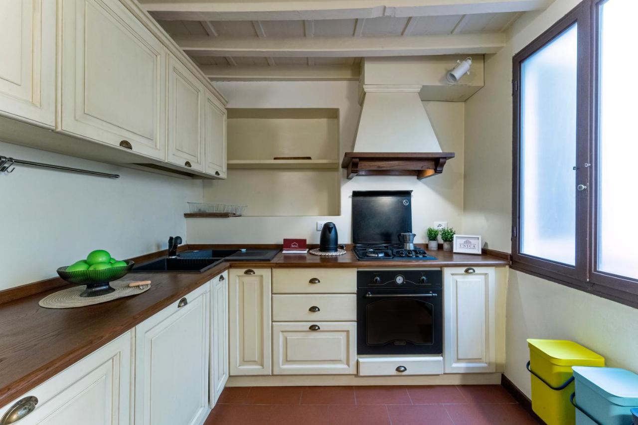 UNYCA- Elegant Apartment "Santo Spirito" - 5