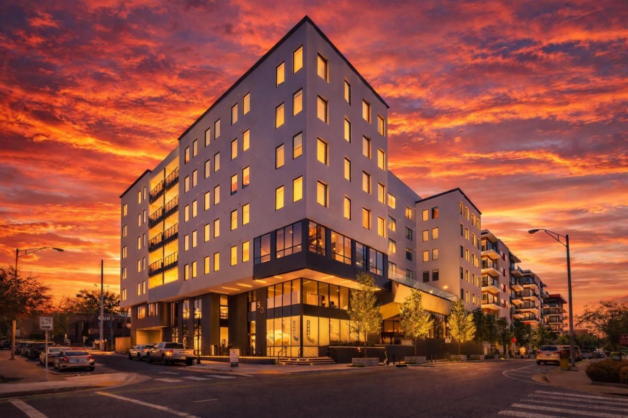 Tempo - Rooftop Pool - Gym - On Music Row - 2