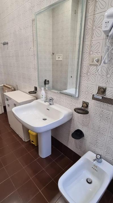 Dock Bay Guest House - 3