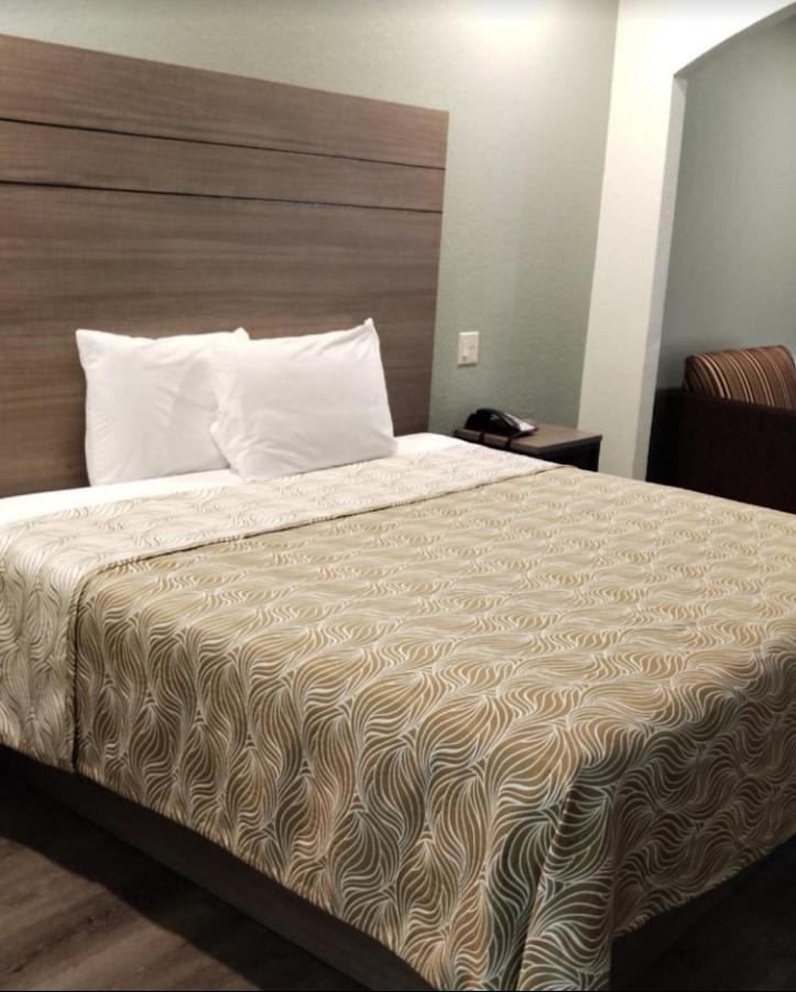 Rose Garden Suites — photo 9