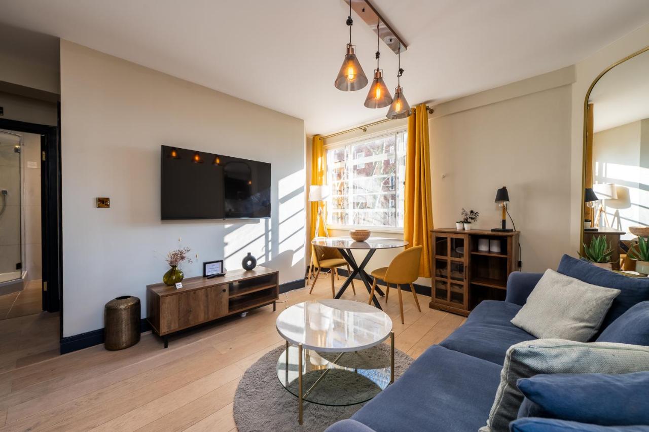 Nell Gwynn House Rooms and Apartments - 2