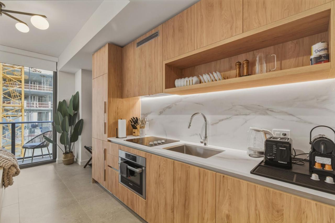 Downtown Studio Steps from Bayfront Park - 4