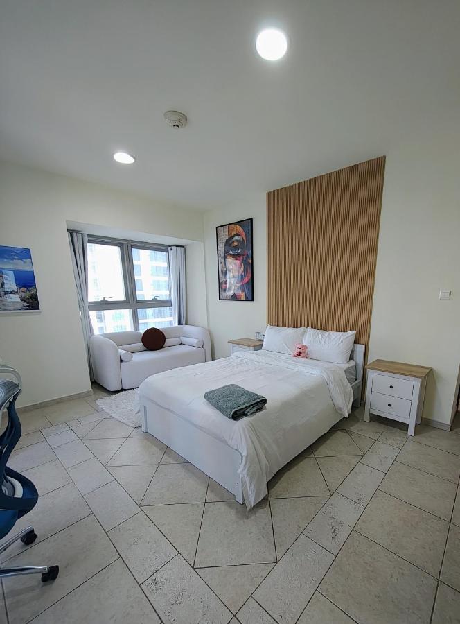 Super Host at Highest Residential Tower in the world, Private Rooms in a Shared apartment - 3