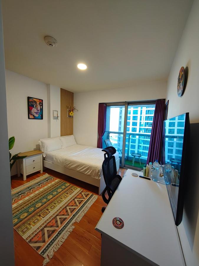 Super Host at Highest Residential Tower in the world, Private Rooms in a Shared apartment - 5