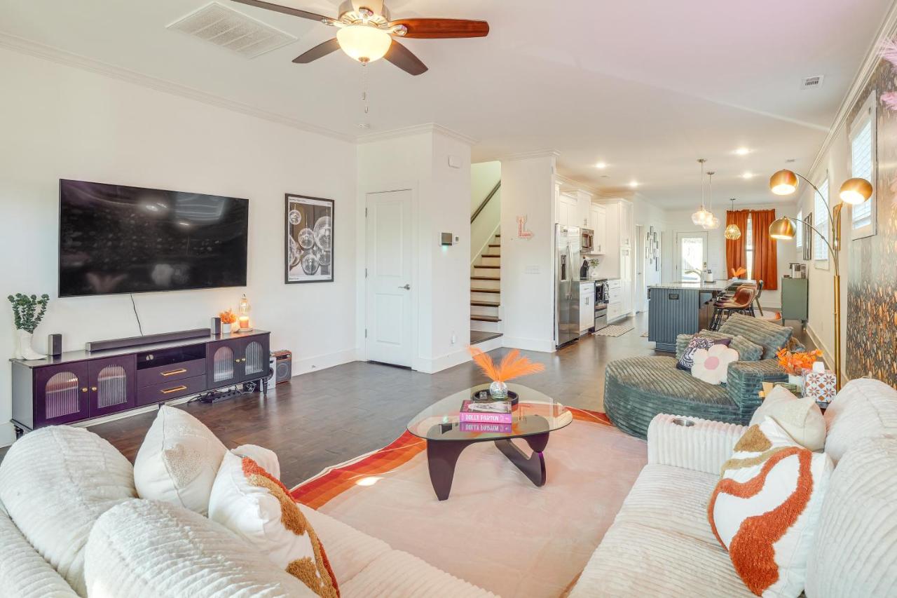 Retro Disco Haven Near Downtown Nash! - 5