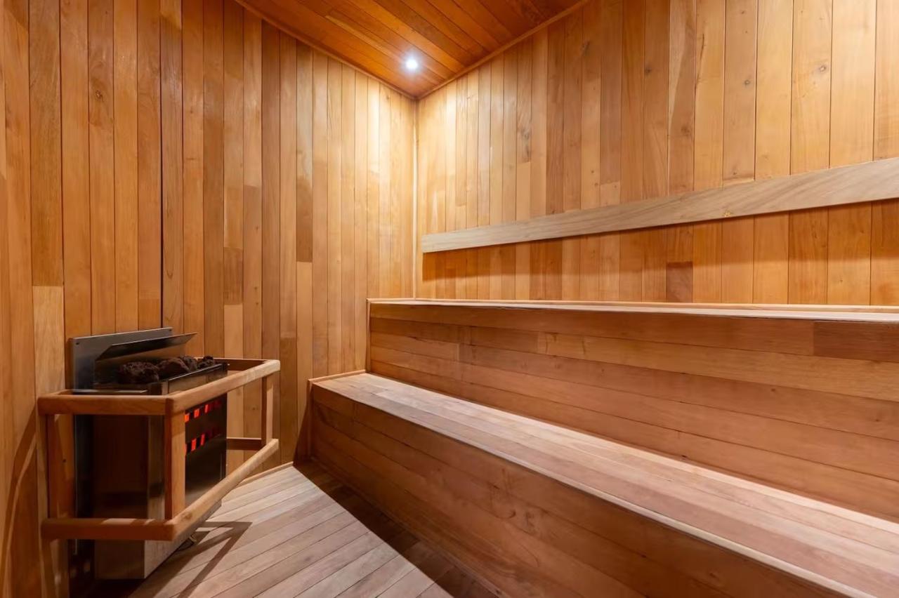 VIP Loft Renovation Downtown CDMX Gym Pool - 5