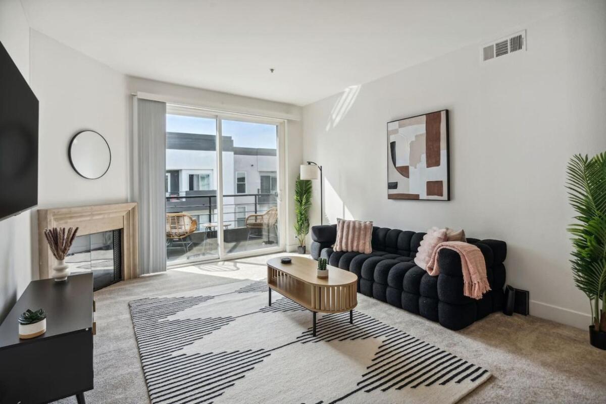 Modern Marina Sanctuary - Central - Pool, Gym, Spa - 5