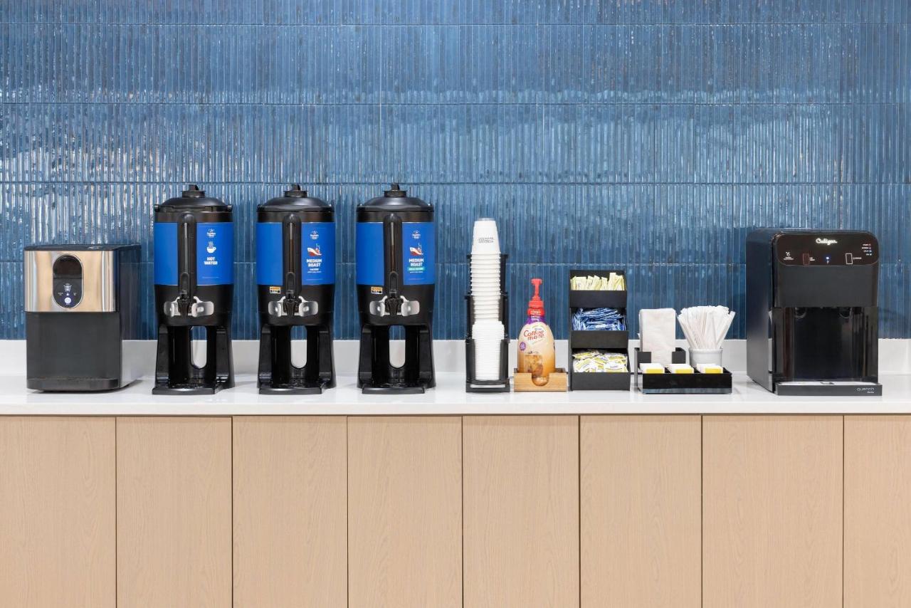 La Quinta Inn & Suites By Wyndham Queens NYC JFK AirTrain - 4