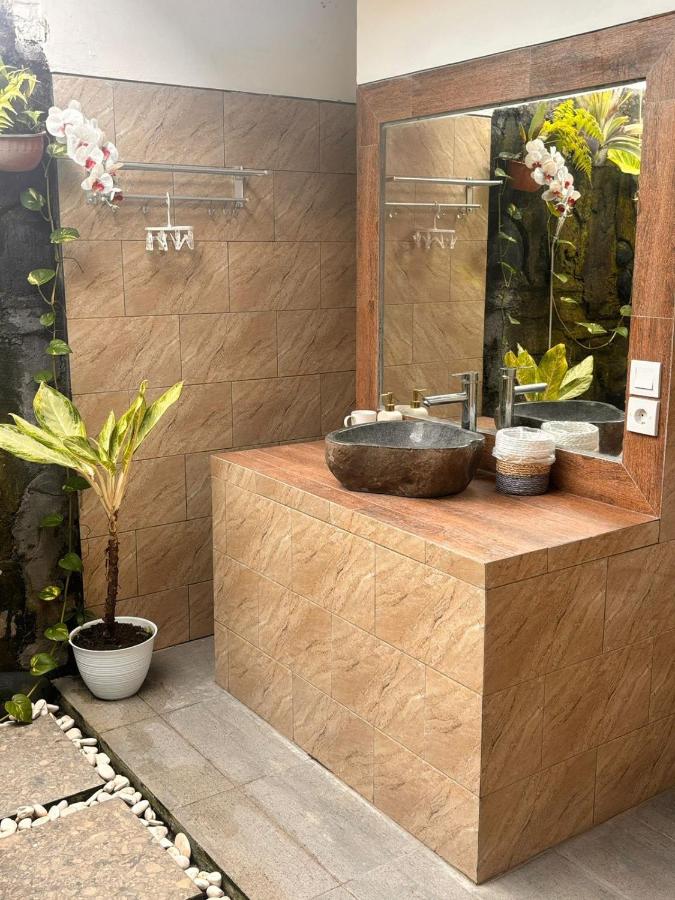 Shiva Ubud And Kundalini Reiki by EPS - 3