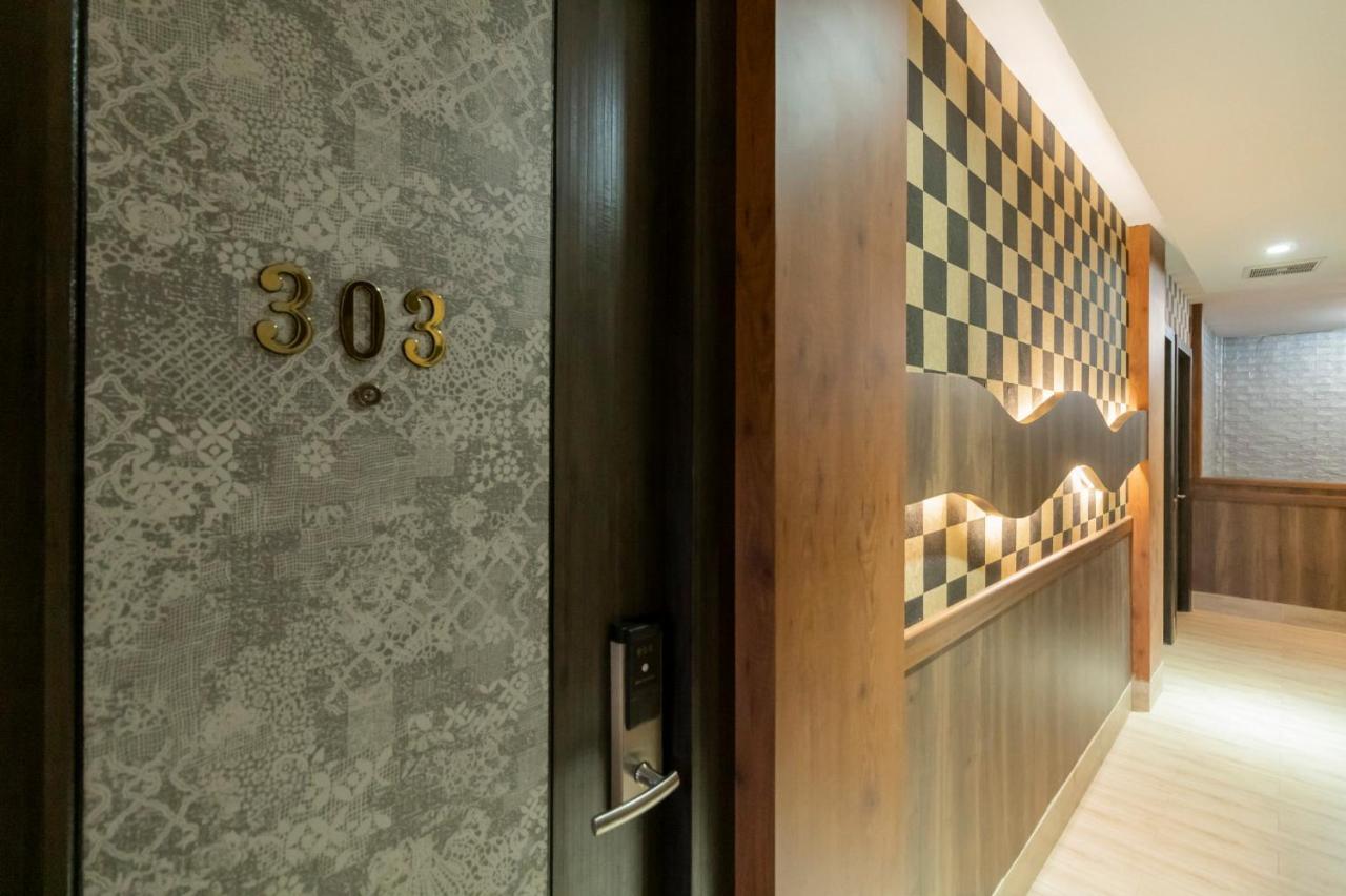 RedDoorz Plus near Nagoya Hill Batam 6 - 3