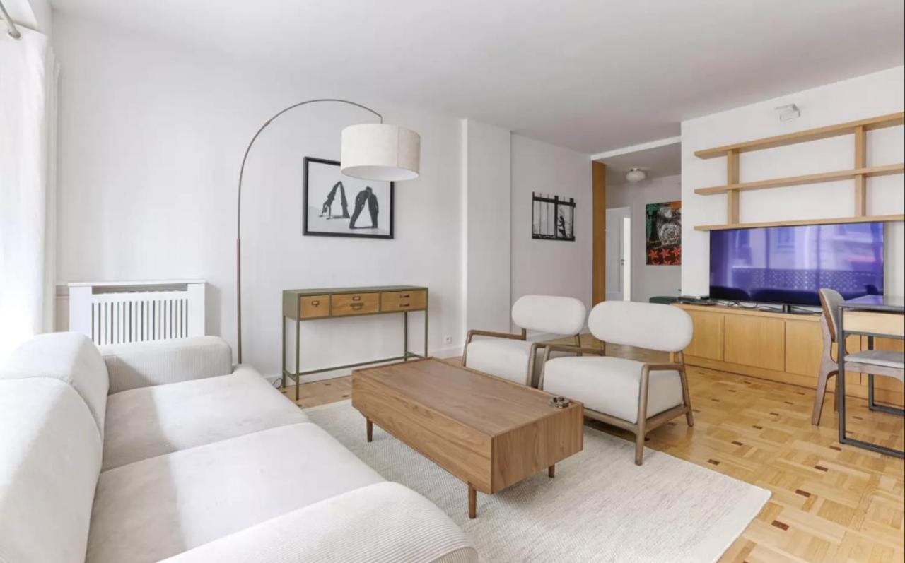 Appartements Université Near Eiffel Tour