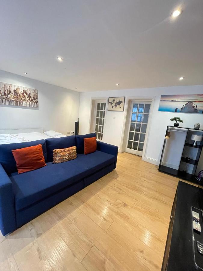 Sleep 8 in the heart of London BK2 - 4