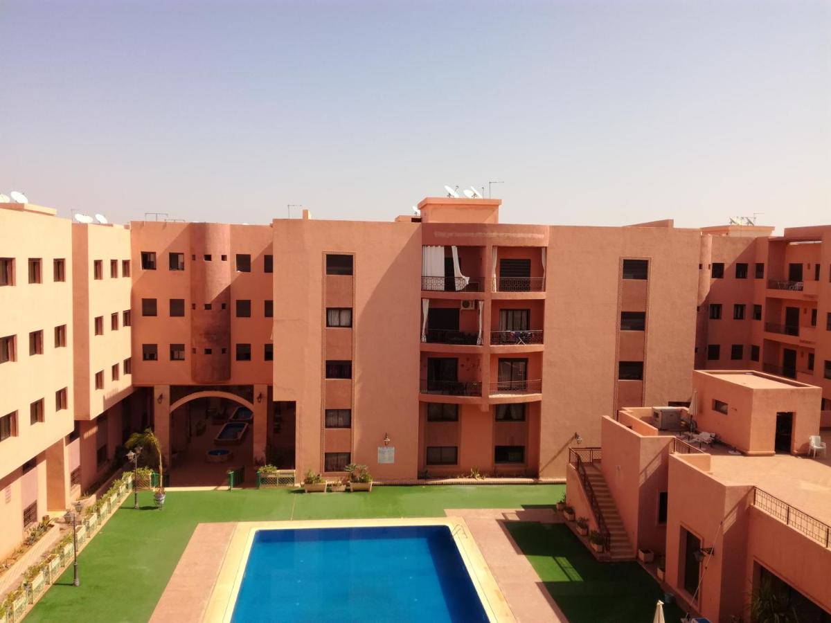 Mouzdalifa Apartment In City Center - 4