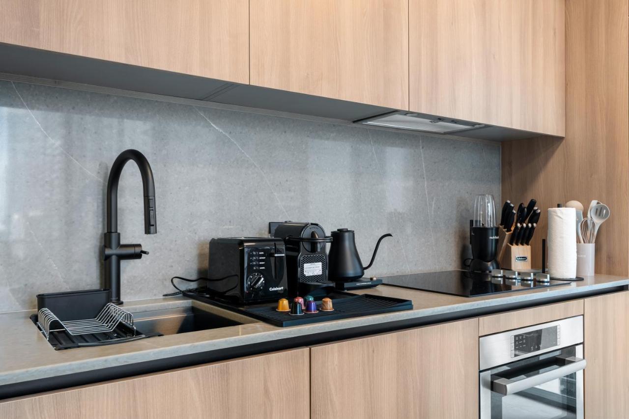 Prime Downtown Miami - Pool & Gym - 3