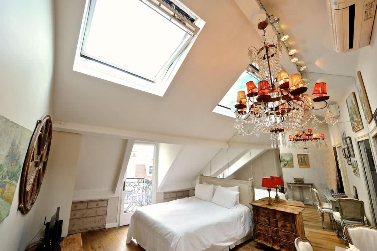 A Duplex In The Sky - 3