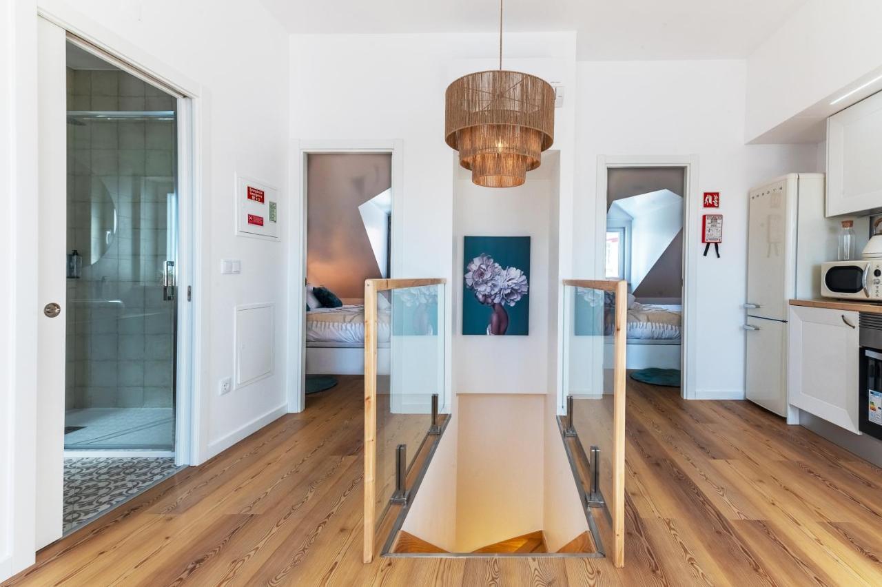 White Angel by Portas do Sol Apartments