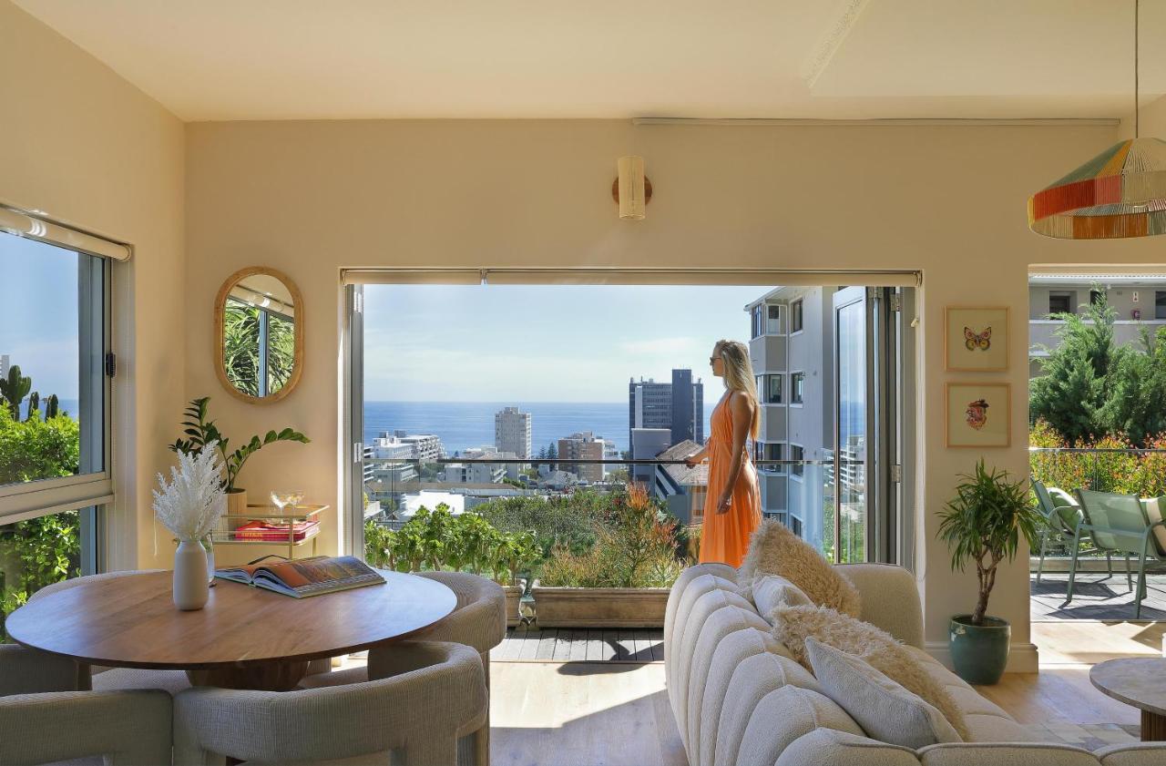Luxury Apartments - Ocean and Mountain Views! Cape Town