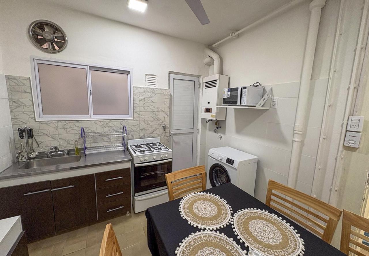 RentUp - Clasico, amplio y hasta 5 personas cerca de Plaza de Mayo y Casa Rosada - 4