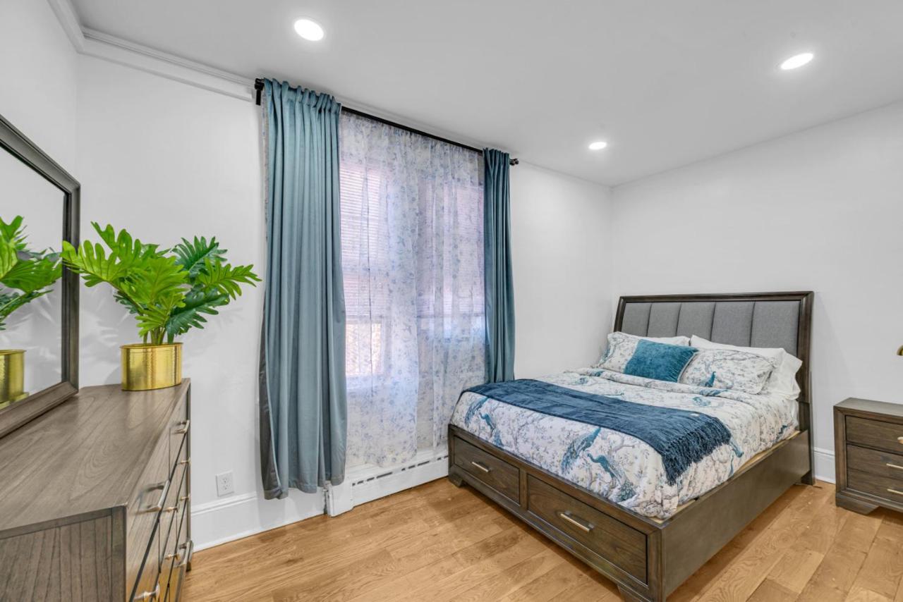 Modern 3BR Near NYC Transit and Journal Sq - 2