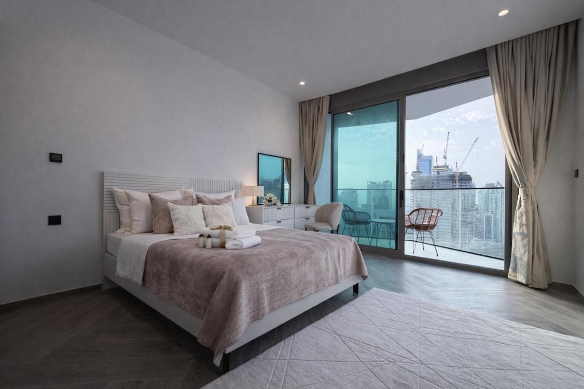 Burj View Experience - in the heart of Dubai - 2