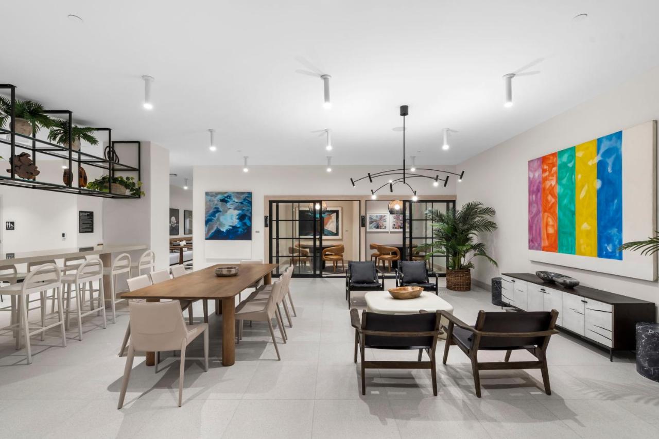 Stylish Downtown Miami Condo with Pool and Gym - 5