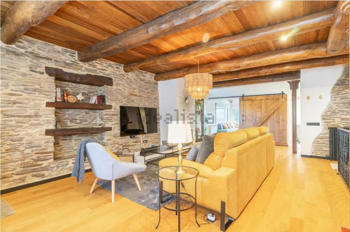 Sashas House - 5