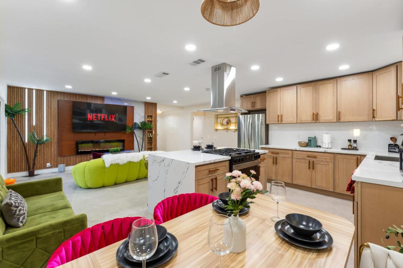 Modern 3BR with Patio Pool & Prime Hollywood Spot - 3