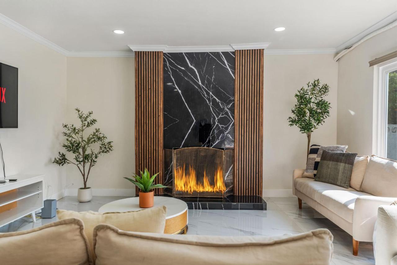 Walkable 5BR Home with Hot Tub & BBQ Grill