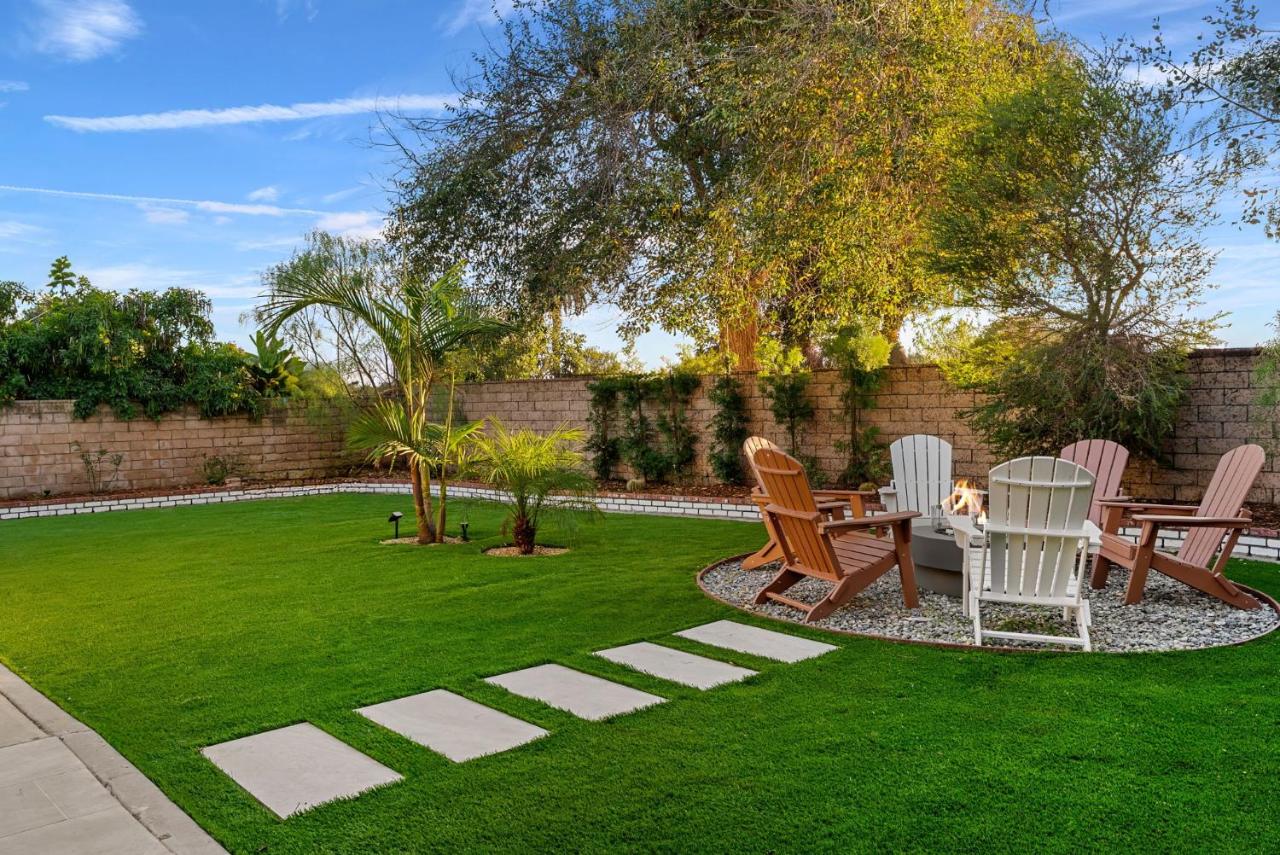 Modern Lux Retreat in LA - Jacuzzi BBQ fire pits - Minutes to Sofi & LAX