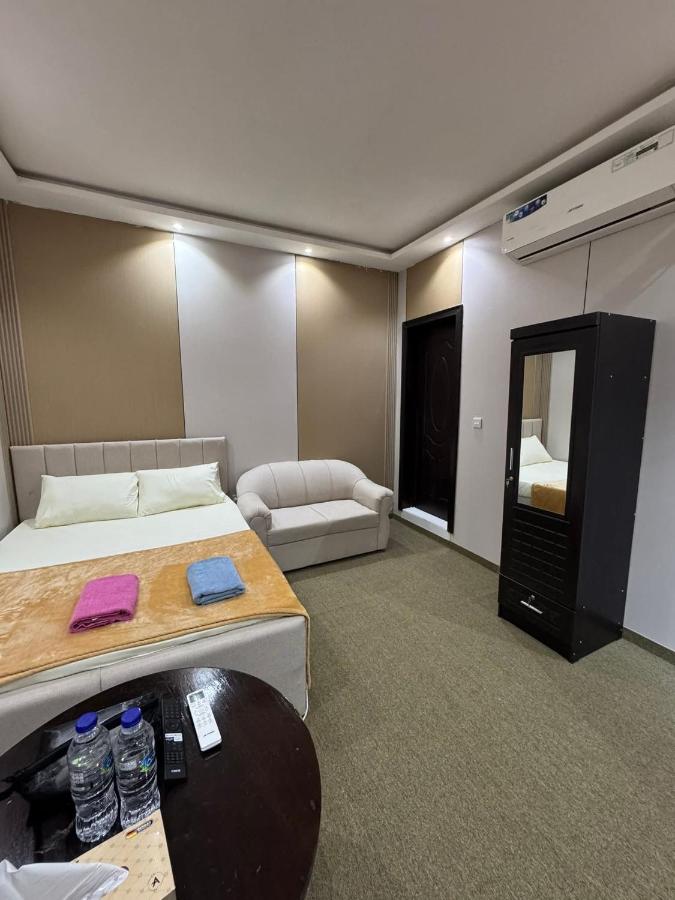 Shining hotel Abu Dhabi - 2