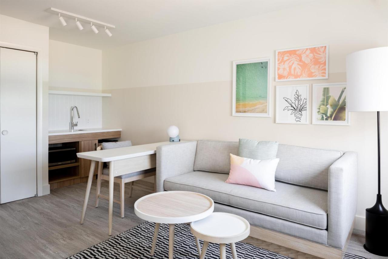 Hampton by Hilton Grand Cayman Seven Mile Beach - 5