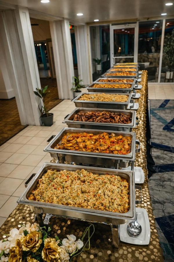 Palms Resort and Beach - 2