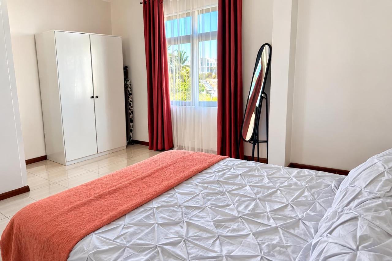 2 Bedroom Luxury Walk to the Beach APPT - 2