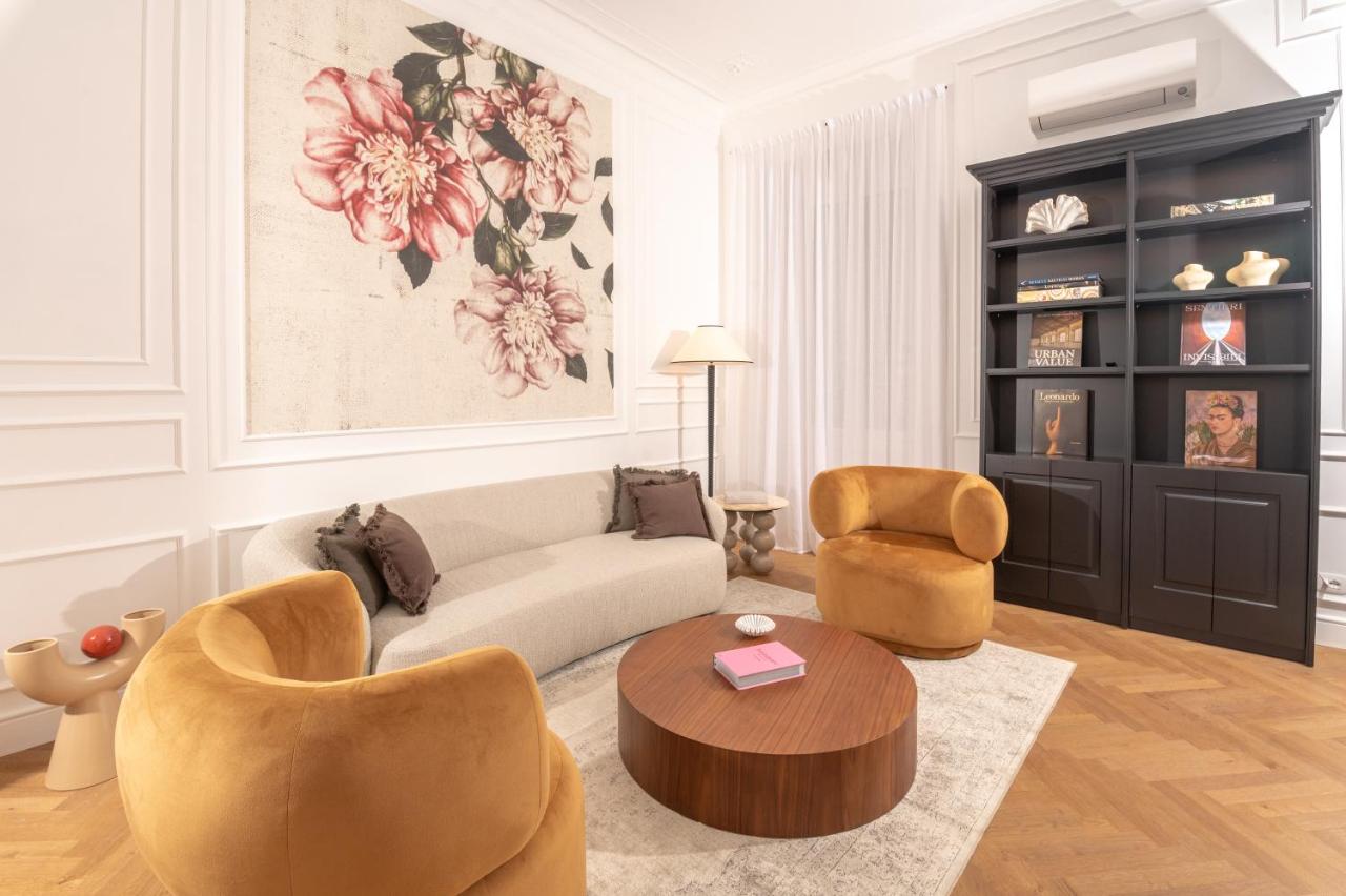 SJR - N9 Luxury Design Apartment