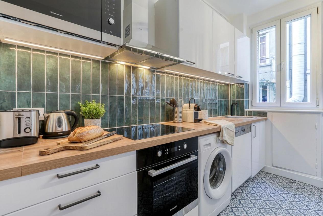 Furtive - Magenta - 4