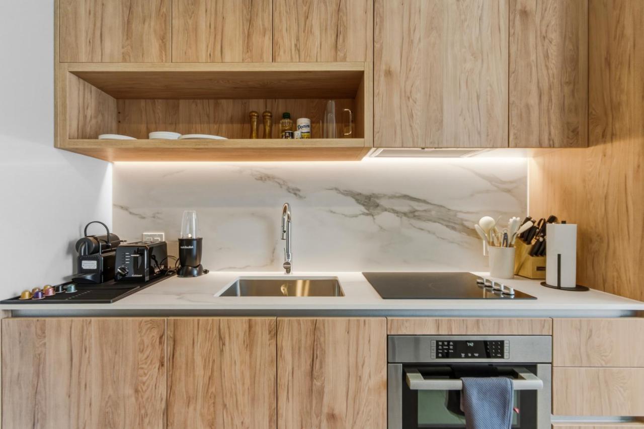 Luxury Downtown Miami Rooftop Pool & Views - 2