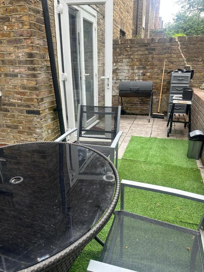 nice apartment close to central with garden - 5