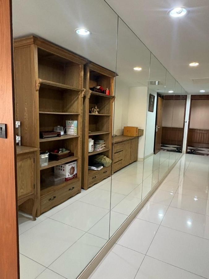 Jewelry trade center 2 bedrooms 2 bathrooms - 4