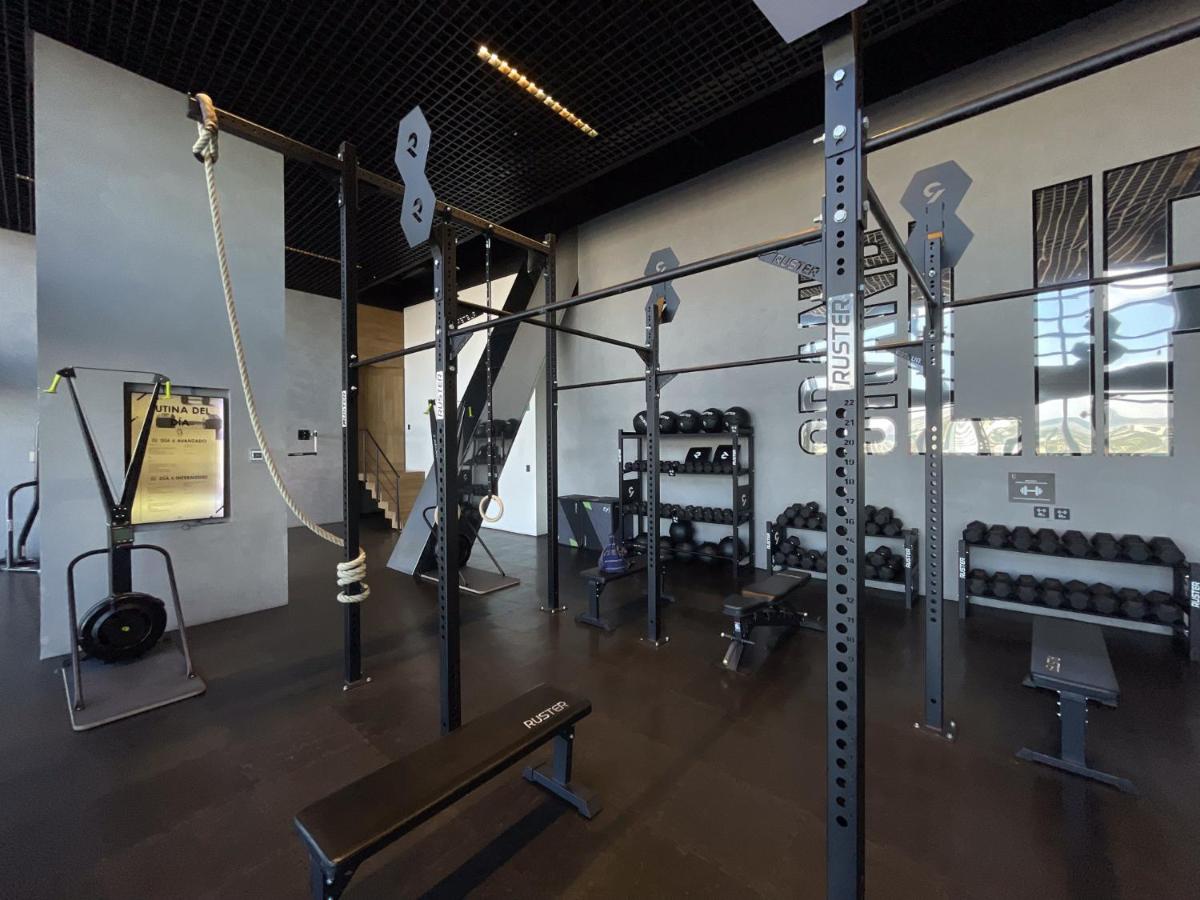 Luxury 27th-Floor Condo near Historic Downtown - 3