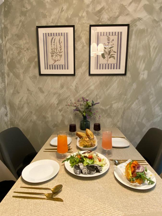 Sally's House by Gangnam