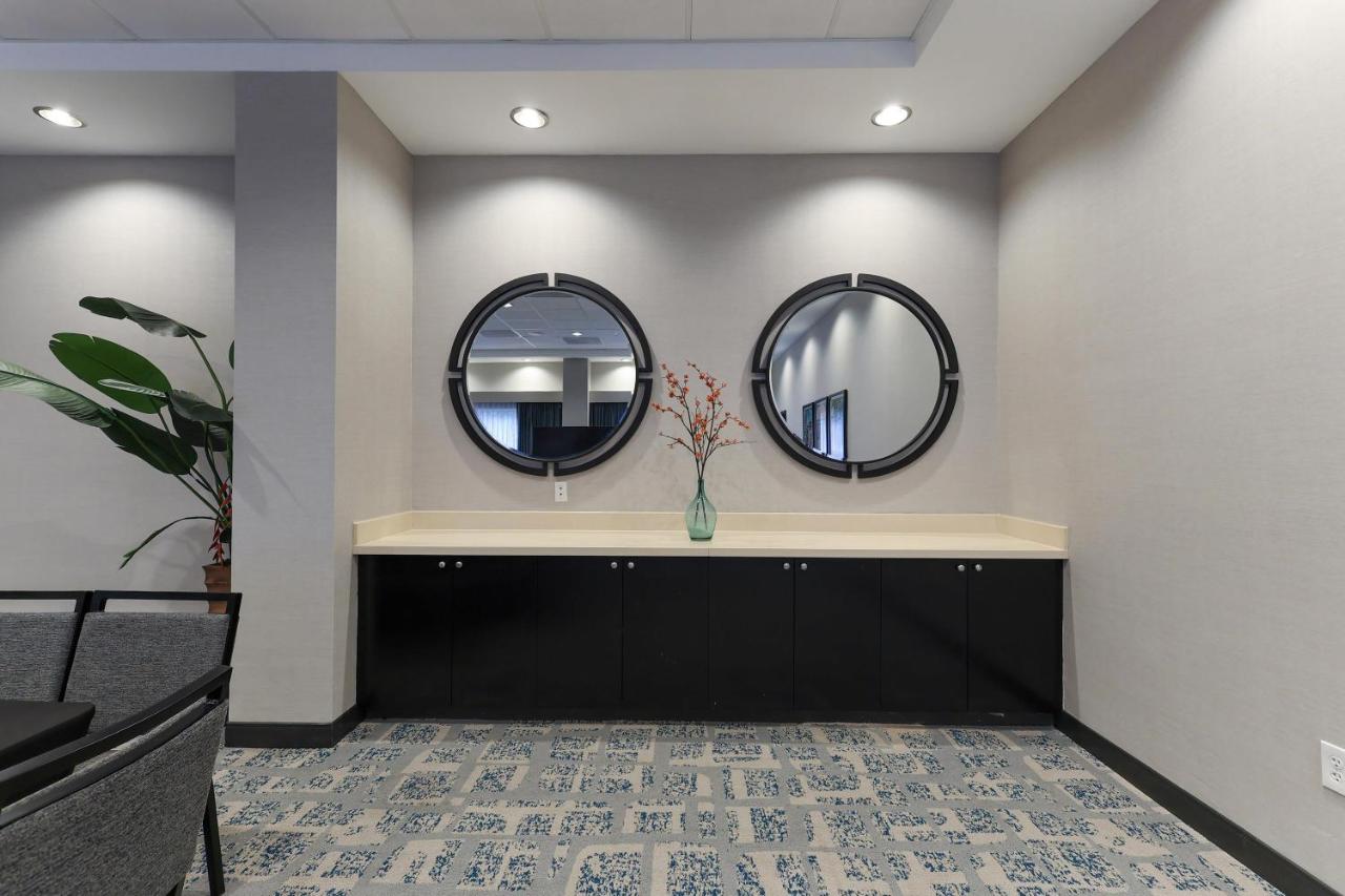 Hampton Inn Miami-Coconut Grove/Coral Gables - 3