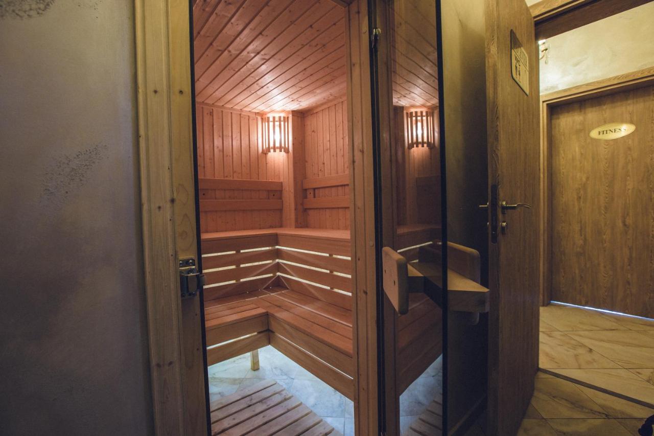 Avenue Deluxe Hotel photo