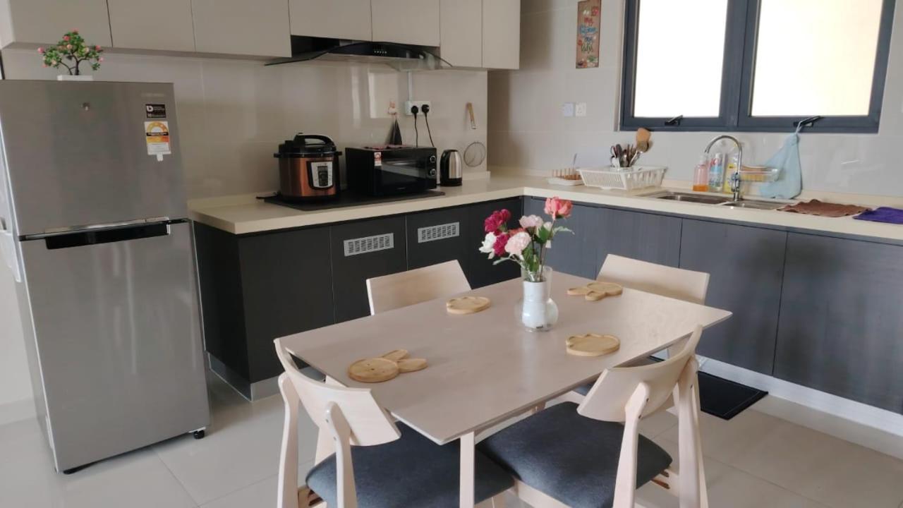 Sea View Country Garden Danga bay 3BR By Natol - 5