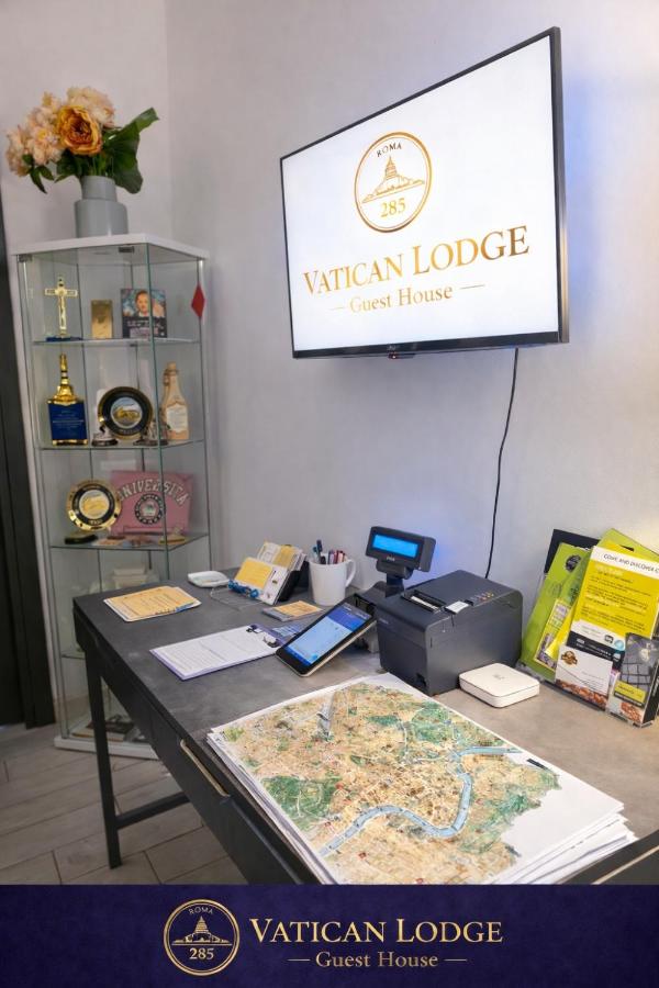 285 Vatican Lodge - 3