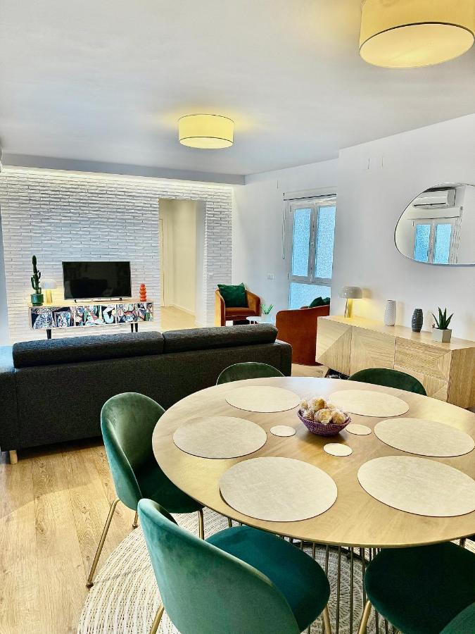 Spacious 3BR City Center Walk Everywhere - 2