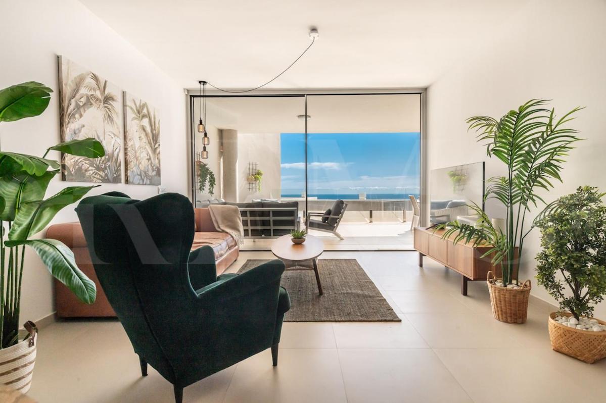 Relaxing Apartment with Terrace & BBQ REMS