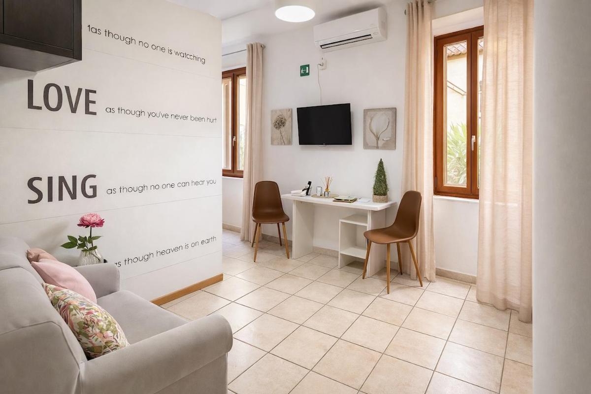 Steps from Vatican Easy Suite Roma - 5