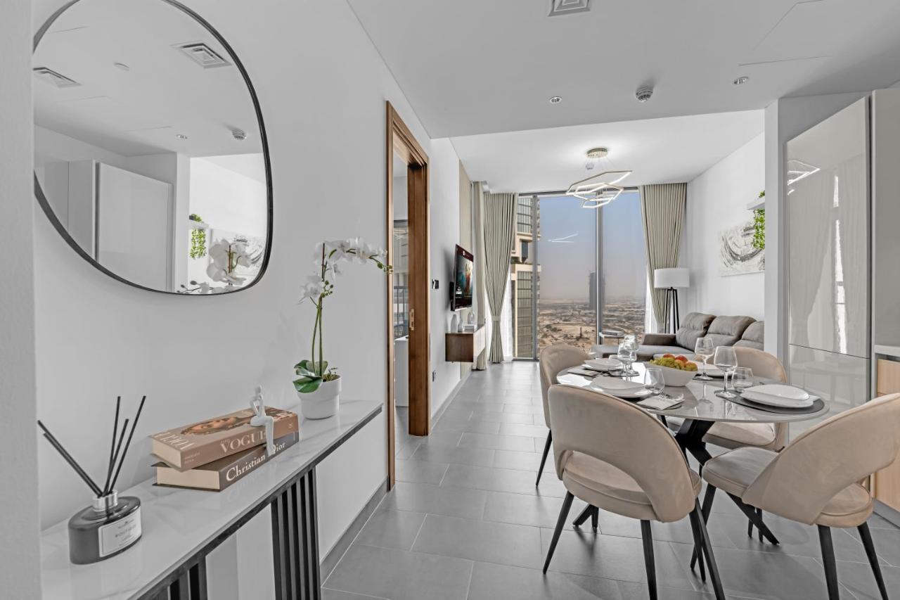 Modern 1BR - The Crest - Gym, Pool & Parking - 3